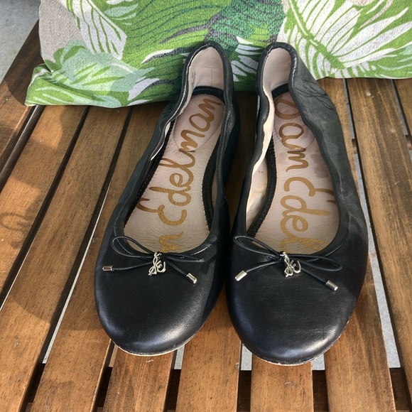 Shoes - 💕Sam Edelman black ballerina flats 40/10